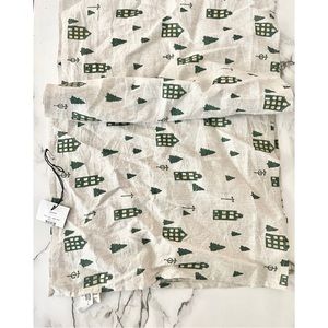 Terrain Christmas table runner NWT